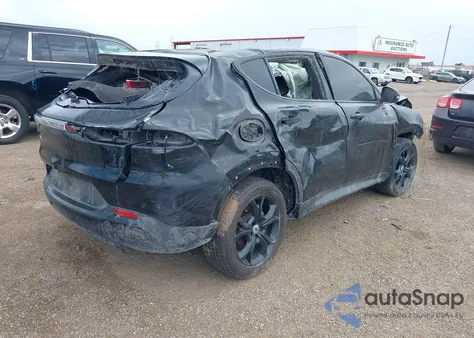 2024 Dodge Hornet Gt Awd z USA, uszkodzony, nr VIN ZACNDFAN1R3A10722